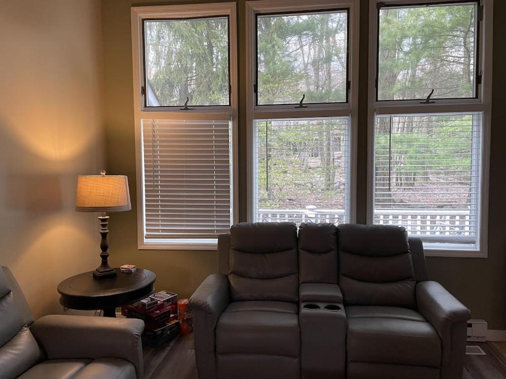 Beautiful Lake Harmony Townhouse At Big Boulder Lake And Ski Area Exteriör bild