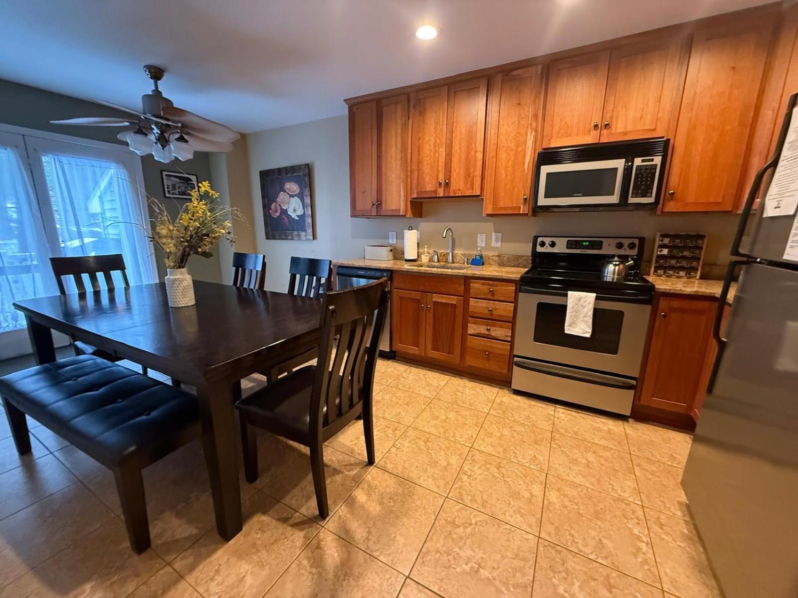 Beautiful Lake Harmony Townhouse At Big Boulder Lake And Ski Area Exteriör bild
